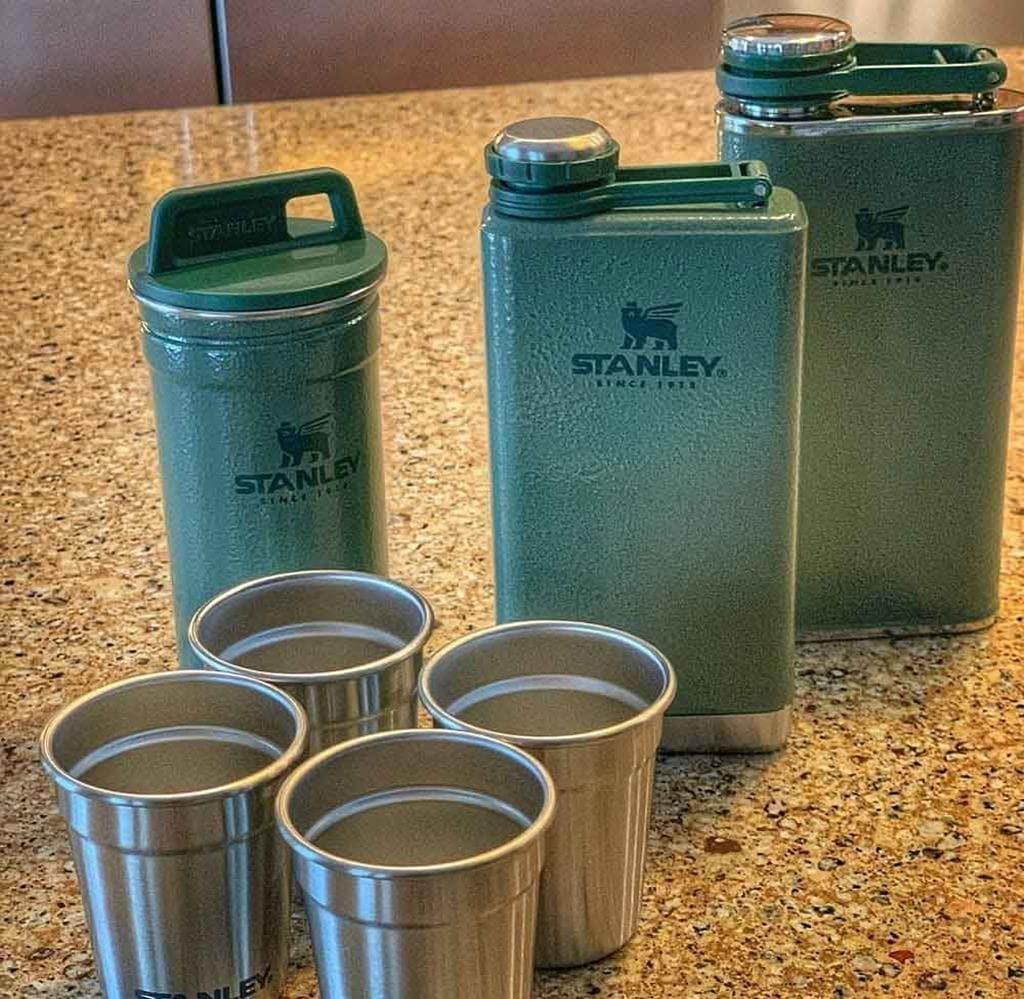 STANLEY ADVENTURE MATARA + SHOT BARDAK SET (ÇELİK) - Termos Türkiye -